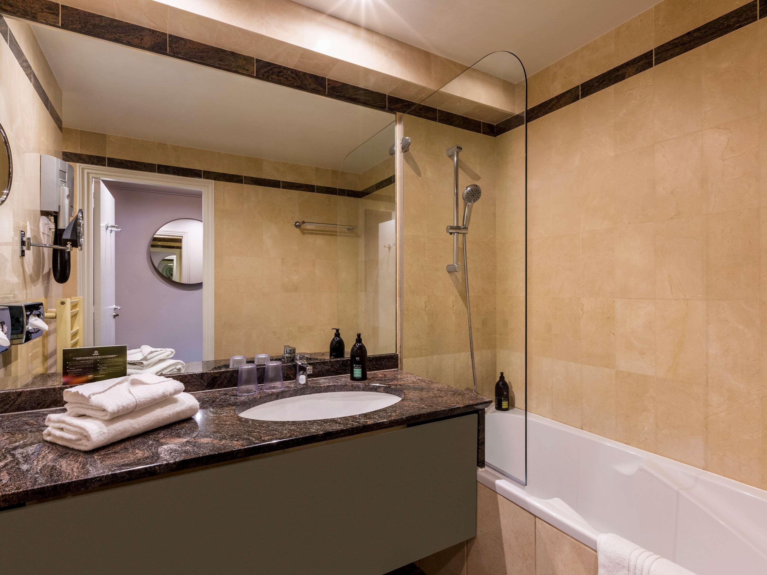Adagio Haussmann Aparthotel 4*